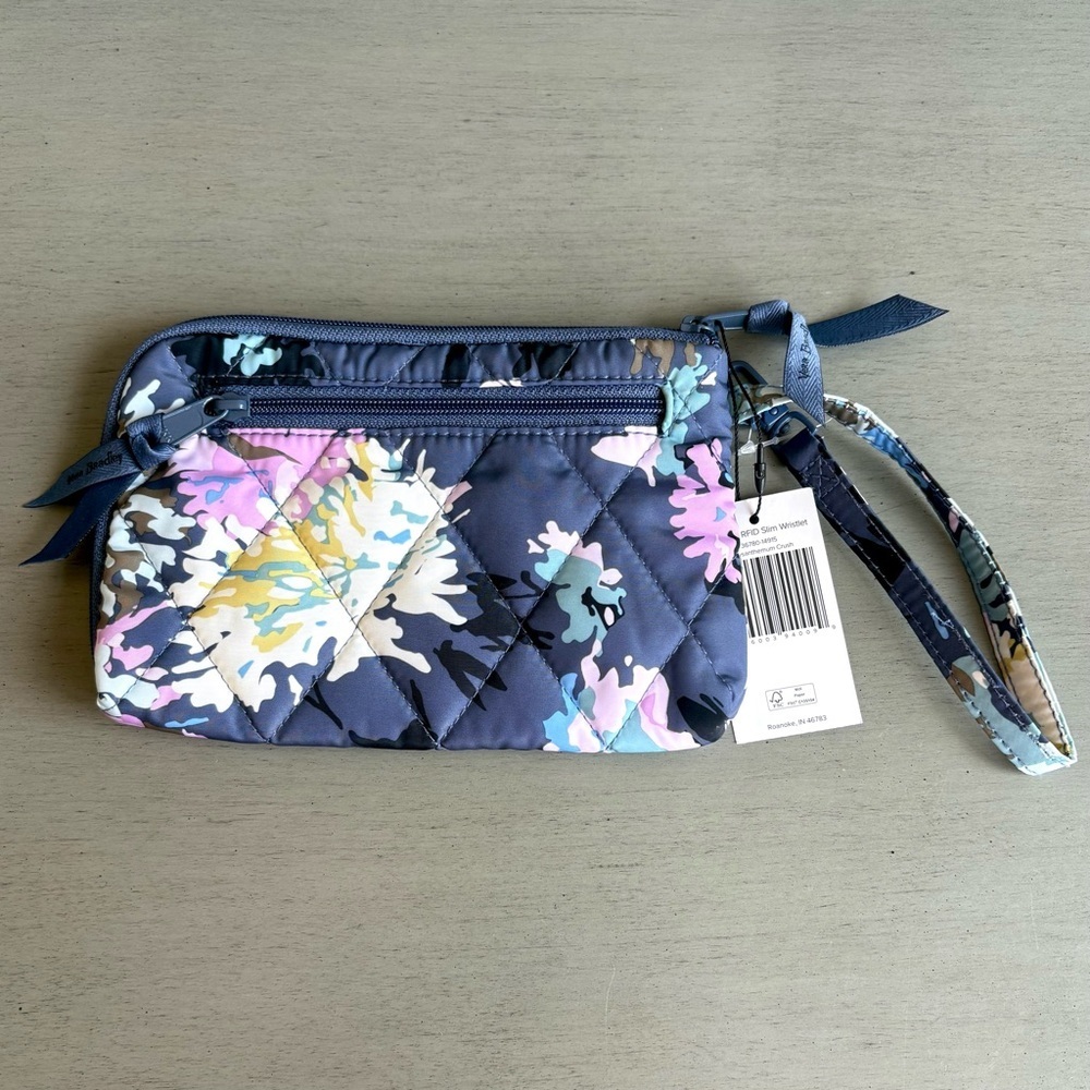 NWT Vera Bradley Floral Ultralight RFID Slim Wallet Wristlet Bag Purse Blue
